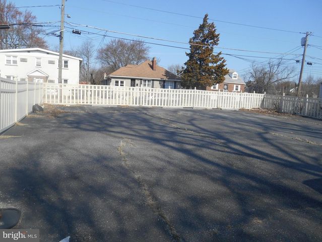 149 WHITE HORSE PIKE N, Lawnside, NJ 08045