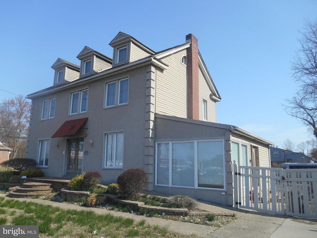 149 WHITE HORSE PIKE N, Lawnside, NJ 08045