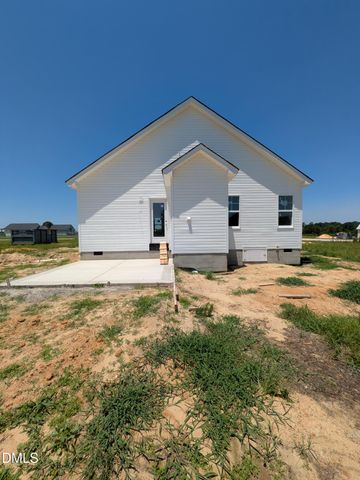 66 Ravenwind Lane, Lillington, NC 27546