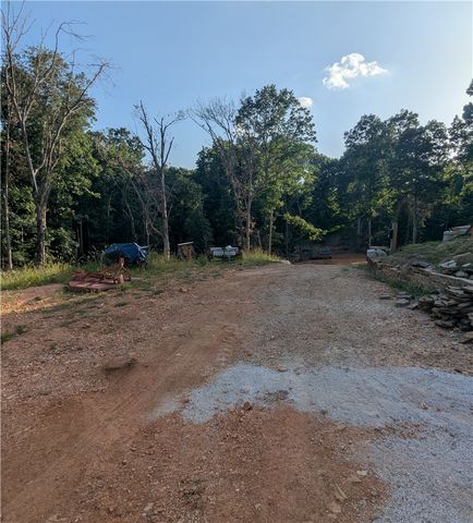 14255 Pleasant Ridge Road, Rogers, AR 72756
