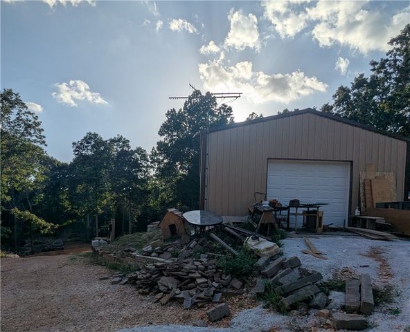14255 Pleasant Ridge Road, Rogers, AR 72756