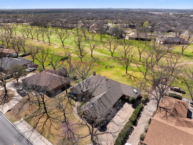 8908 Woodlawn Drive, Granbury, TX 76049