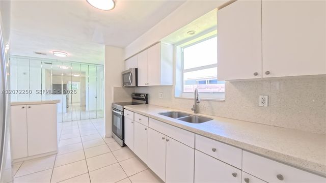 753 SW 2nd St, Dania Beach, FL 33004