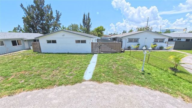 753 SW 2nd St, Dania Beach, FL 33004