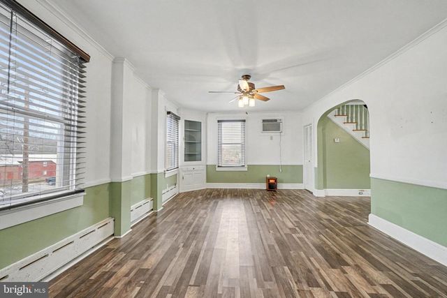 543 MARKET ST, Millersburg, PA 17061