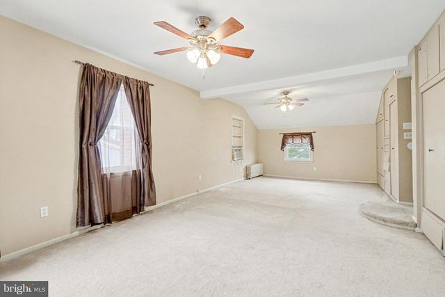 543 MARKET ST, Millersburg, PA 17061