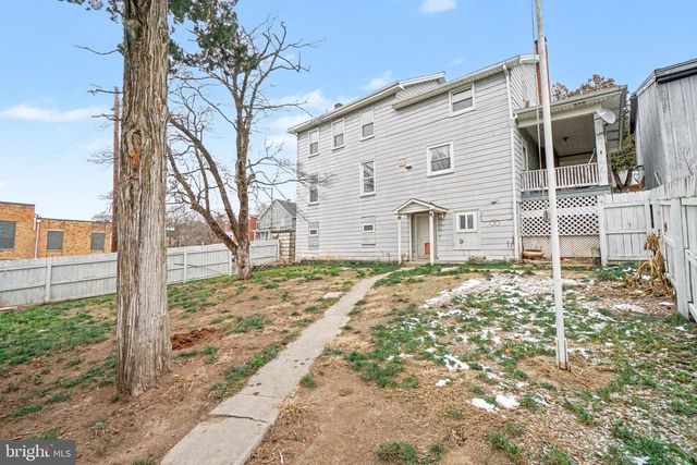 543 MARKET ST, Millersburg, PA 17061