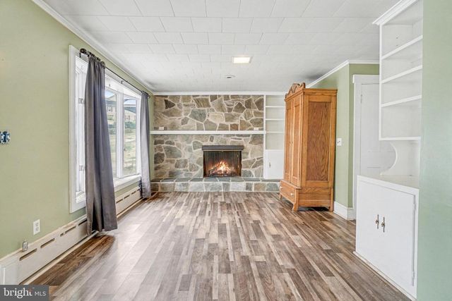 543 MARKET ST, Millersburg, PA 17061