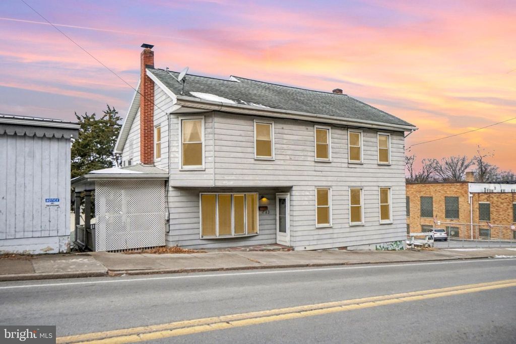 543 MARKET ST, Millersburg, PA 17061