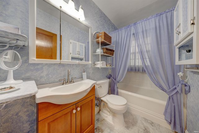 1059 Waggoner Avenue, Evansville, IN 47714