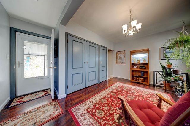 1059 Waggoner Avenue, Evansville, IN 47714