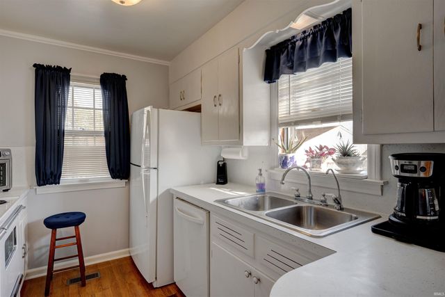 1059 Waggoner Avenue, Evansville, IN 47714