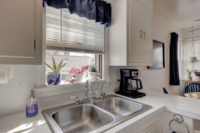 1059 Waggoner Avenue, Evansville, IN 47714