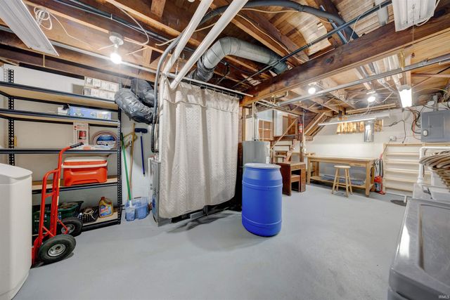 1059 Waggoner Avenue, Evansville, IN 47714