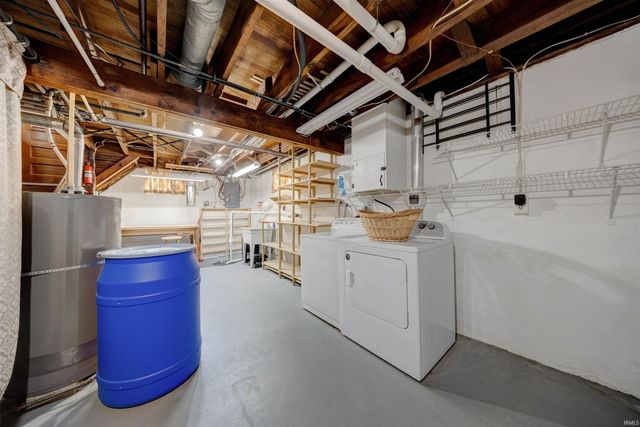 1059 Waggoner Avenue, Evansville, IN 47714