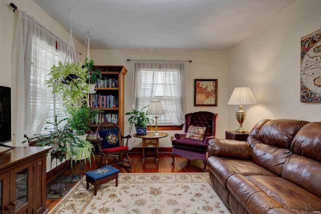 1059 Waggoner Avenue, Evansville, IN 47714