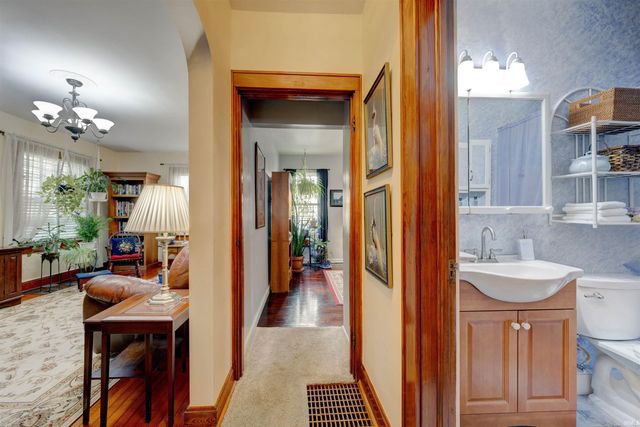 1059 Waggoner Avenue, Evansville, IN 47714