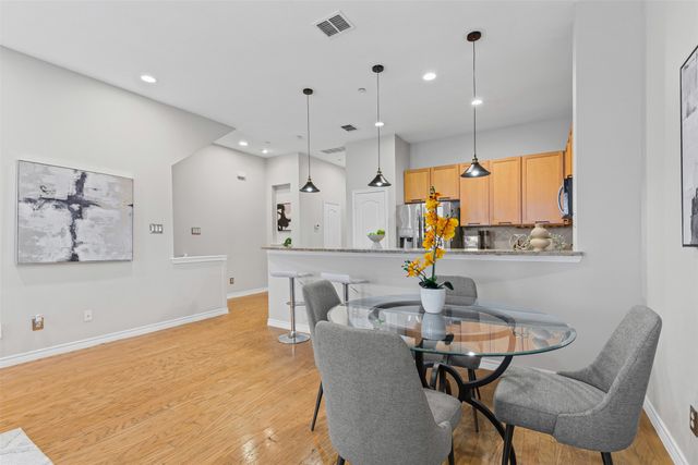 15759 Seabolt 44, Addison, TX 75001