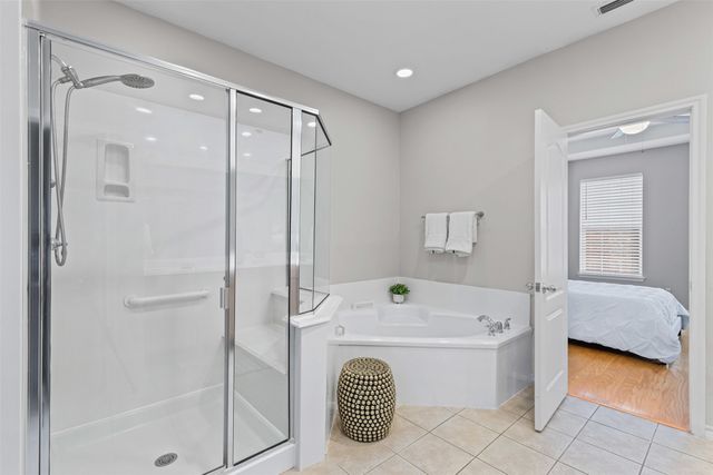 15759 Seabolt 44, Addison, TX 75001