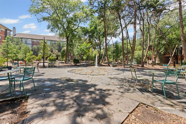 15759 Seabolt 44, Addison, TX 75001