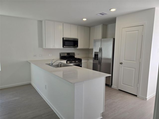 21531 Willow River Canyon Lane, Waller, TX 77484