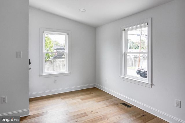 13 WILKINS AVE, Haddonfield, NJ 08033