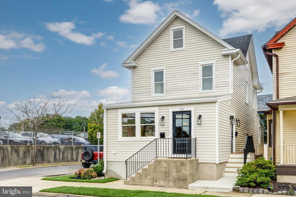 13 WILKINS AVE, Haddonfield, NJ 08033