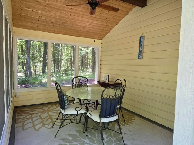 6782 White Pine Drive, Canadian Lakes, MI 49346