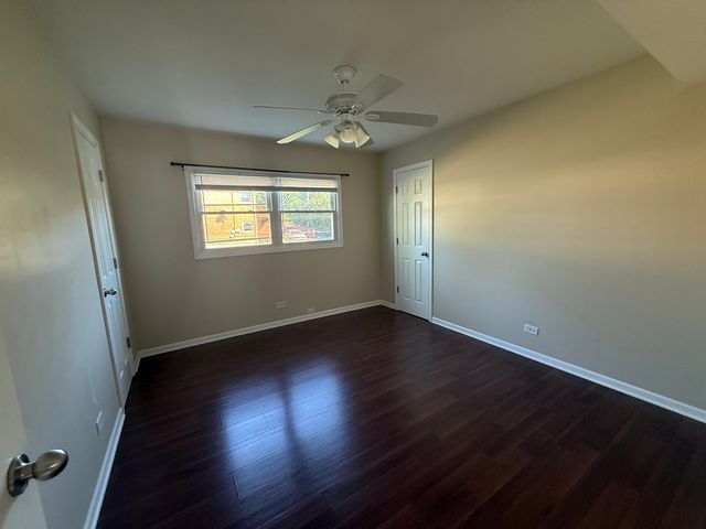 109 Central Avenue A, Roselle, IL 60172