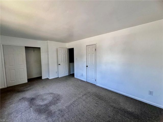 196 Thalia Trace DR, Virginia Beach, VA 23452