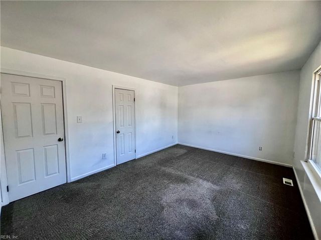 196 Thalia Trace DR, Virginia Beach, VA 23452