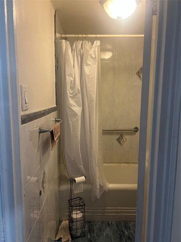 160 Decatur Street 4, Brooklyn, NY 11233