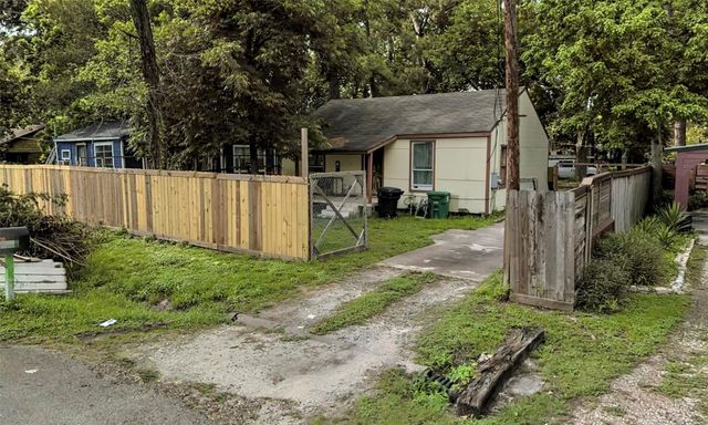 6911 Finch Street, Houston, TX 77028