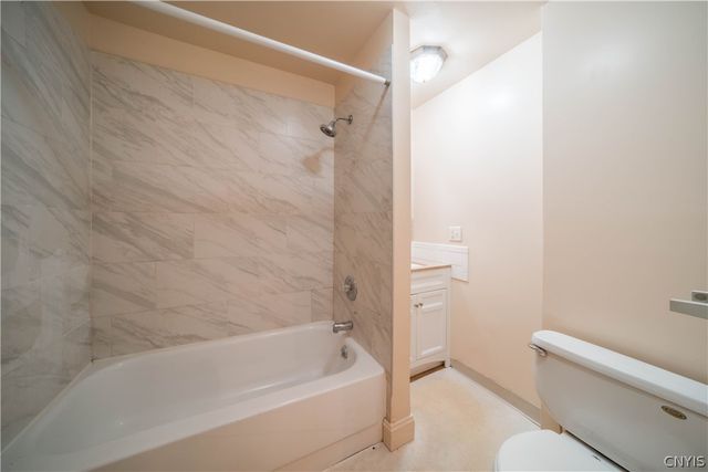 1714 Valley Drive 16, Syracuse, NY 13207