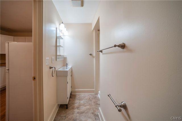 1714 Valley Drive 16, Syracuse, NY 13207