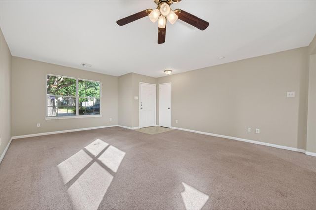 1319 Emilee Court, Rosenberg, TX 77471