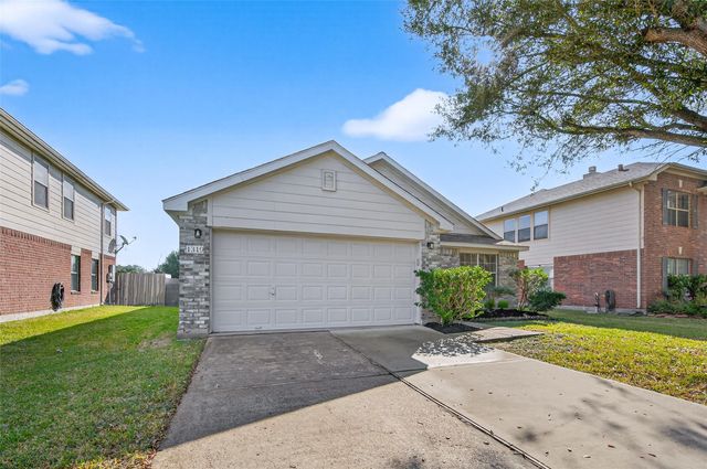 1319 Emilee Court, Rosenberg, TX 77471
