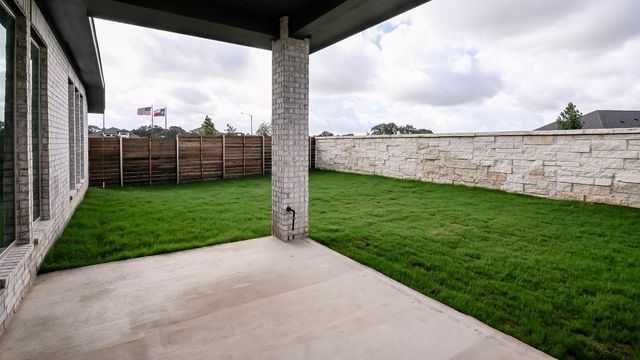 3808 Sonesta ST, Lockhart, TX 78644