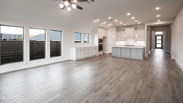 3808 Sonesta ST, Lockhart, TX 78644