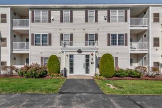 12 Vista Ridge Dr Unit 29, Londonderry, NH 03053