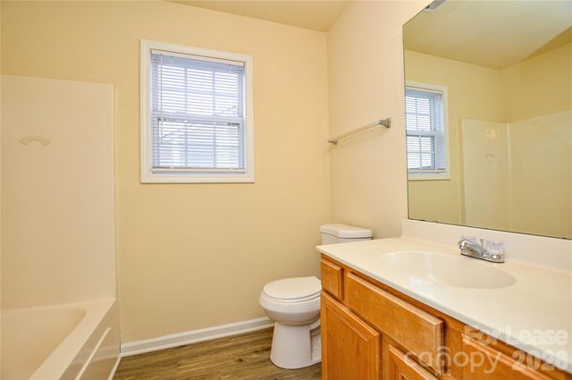 8415 Spirea Court, Charlotte, NC 28215