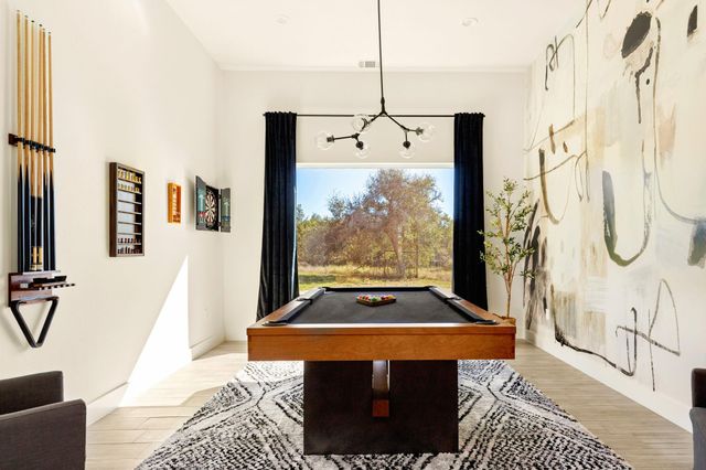 256 Charro Vista DR, Driftwood, TX 78619