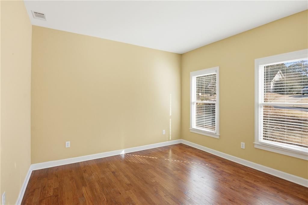 Image 10 of property listing at 2650 Cobblestone Drive, Cumming, GA 30041