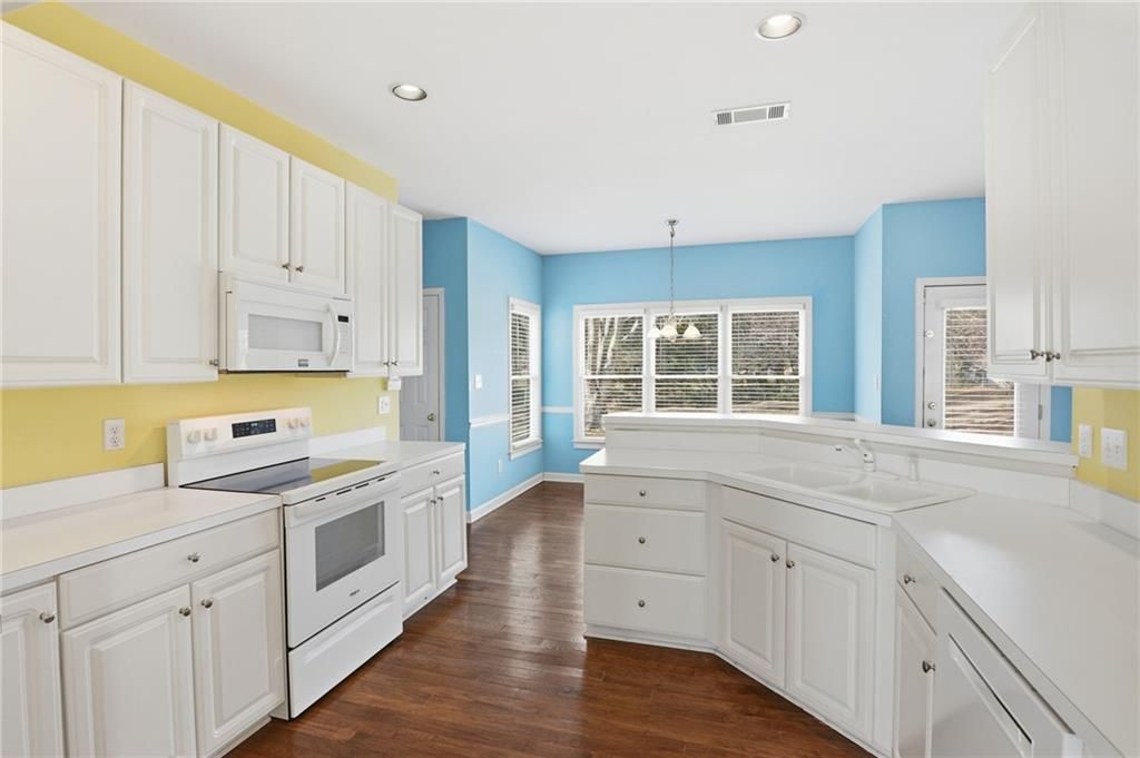 Image 15 of property listing at 2650 Cobblestone Drive, Cumming, GA 30041