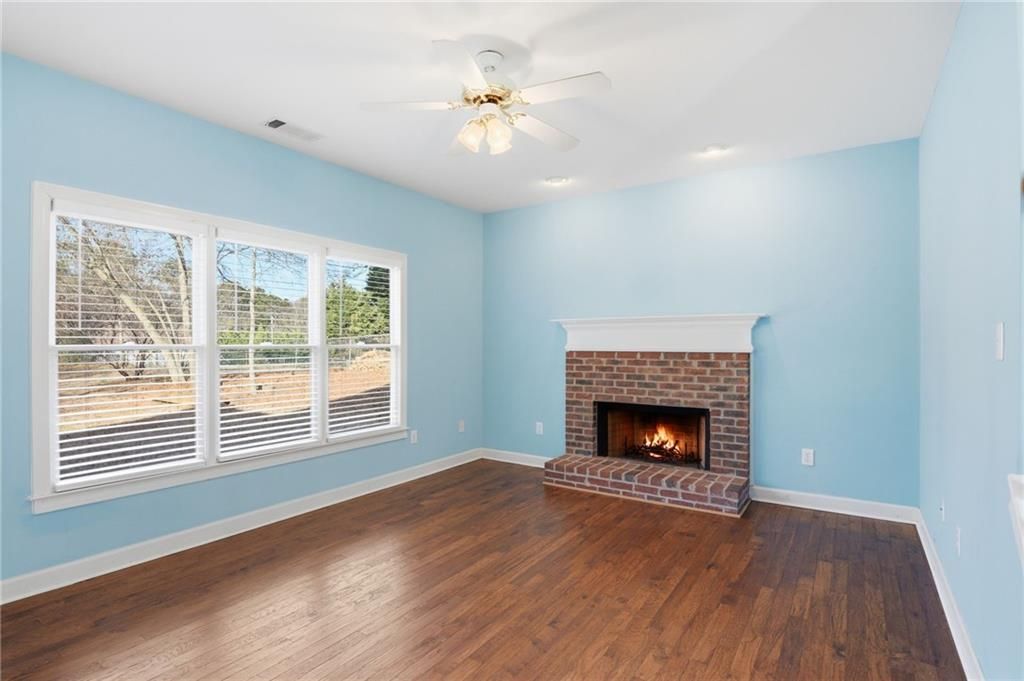 Image 7 of property listing at 2650 Cobblestone Drive, Cumming, GA 30041