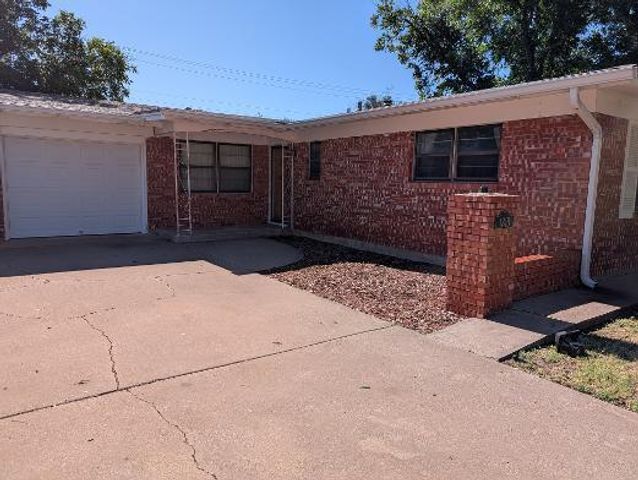 1818 A & M, San Angelo, TX 76904
