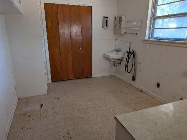 1818 A & M, San Angelo, TX 76904