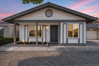 1277 Sagewood Dr, Oceanside, CA 92056