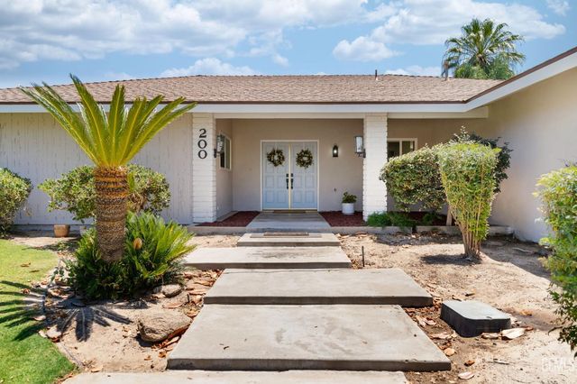 200 Carr Street, Bakersfield, CA 93309