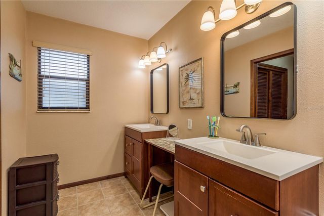 1462 LAKEVIEW DRIVE, Tarpon Springs, FL 34689